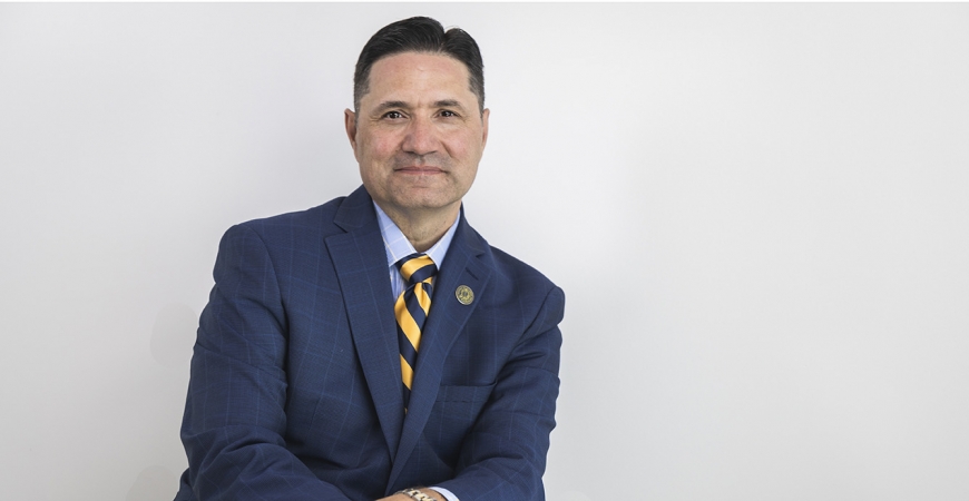 UC Merced Chancellor Juan Sánchez Muñoz hero
